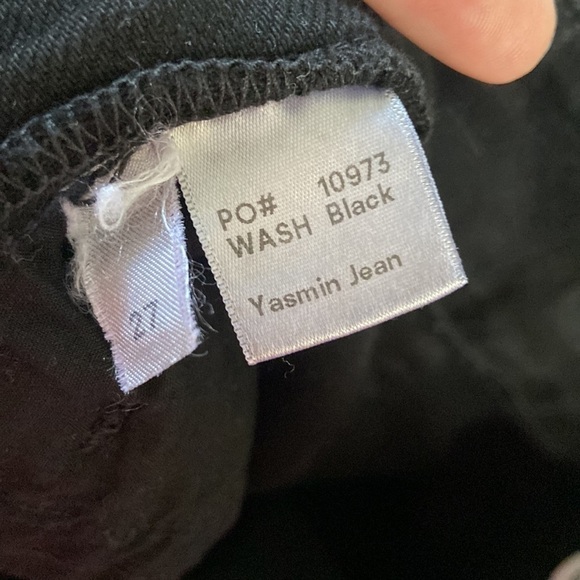 Reformation Yasmin Jeans in Black - Picture 3 of 4